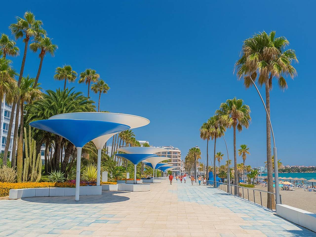Appartamento intero, Att. Neptuno-sul lungomare e vicino alla spiaggia in Playa de la Rada, Estepona