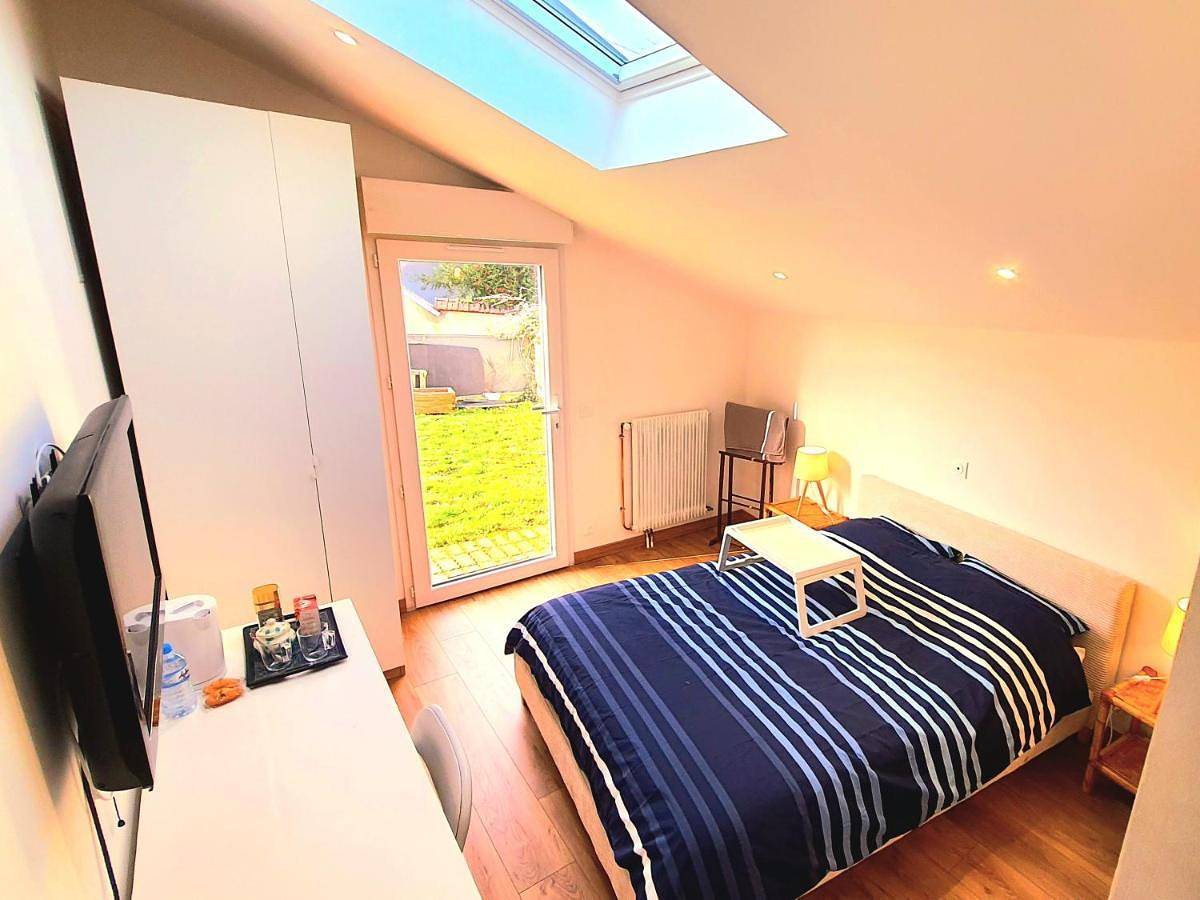 Appartement de vacances entier, Standard Double Room in Évreux, Région d'Évreux
