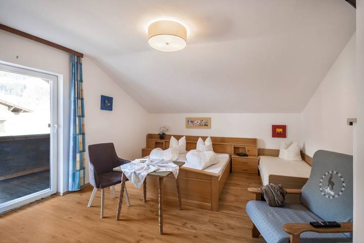 Ferienwohnung für 4 Personen, mit Balkon in Kaltenbach - 2