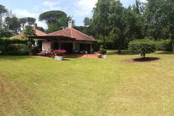 Villa für 9 Personen, mit Terrasse und Garten in Castiglione della Pescaia