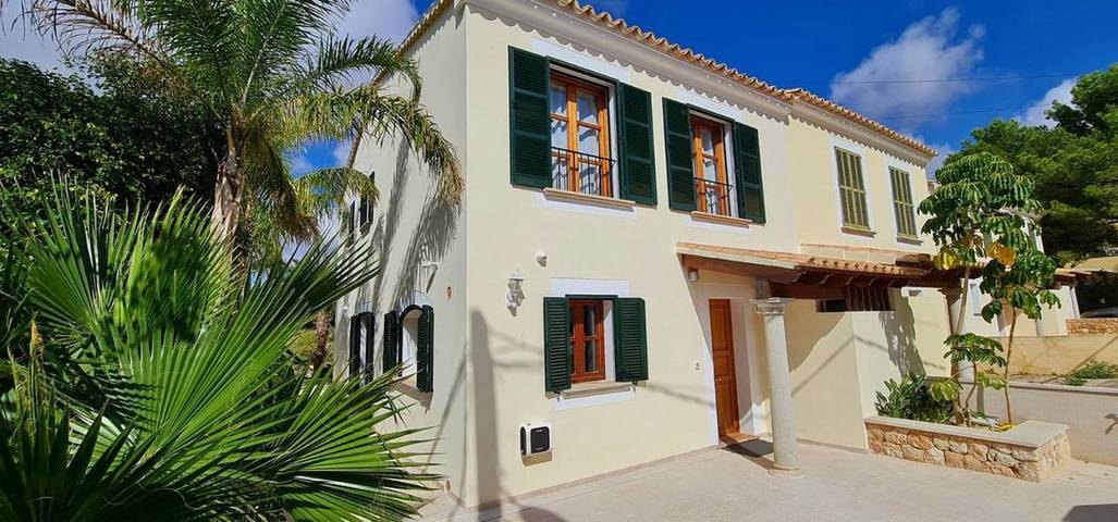 Villa pour 6 personnes, avec jardin ainsi que piscine et jacuzzi à Cala Pi - 2