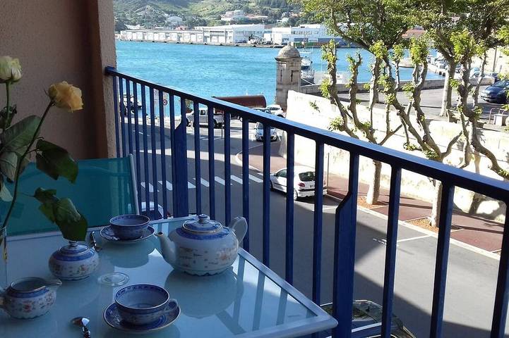 Location de vacances pour 4 personnes, avec terrasse, animaux acceptés à Port-Vendres