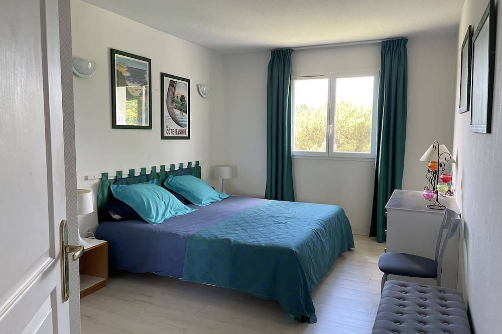 Apartamento entero, Appt 55m² residence with swimming pool 1ere Ligne Vue Golf Bassussarry in Bassussarry, Region de Bayona