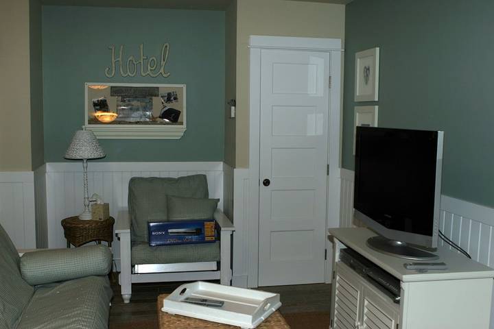 Beach rental for 6 people in Northern California