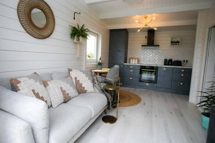 Chalet for 2 people, with Terrace and Garden as well as View in Killarney