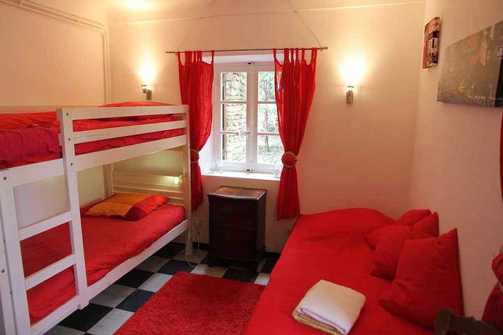 Location de vacances pour 8 personnes, avec jardin et terrasse à Murs - 4