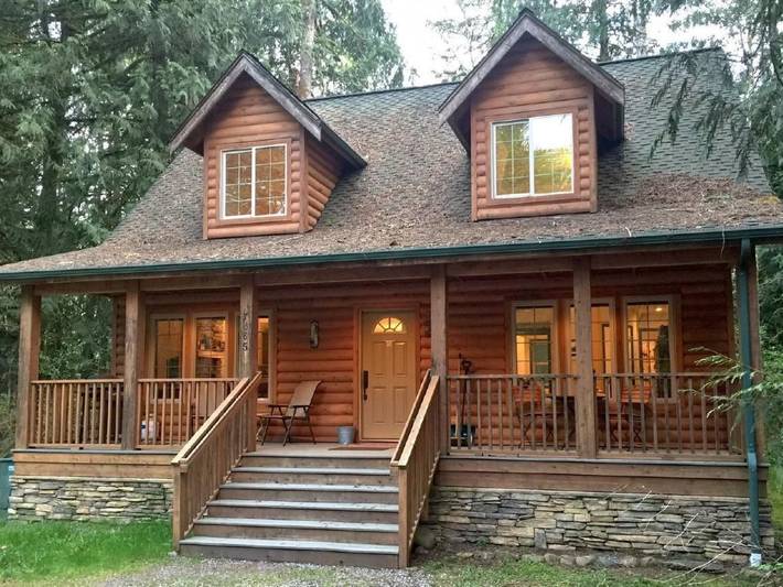 Vacation rental for 4 people, with terrace, with pets in Cascade Range