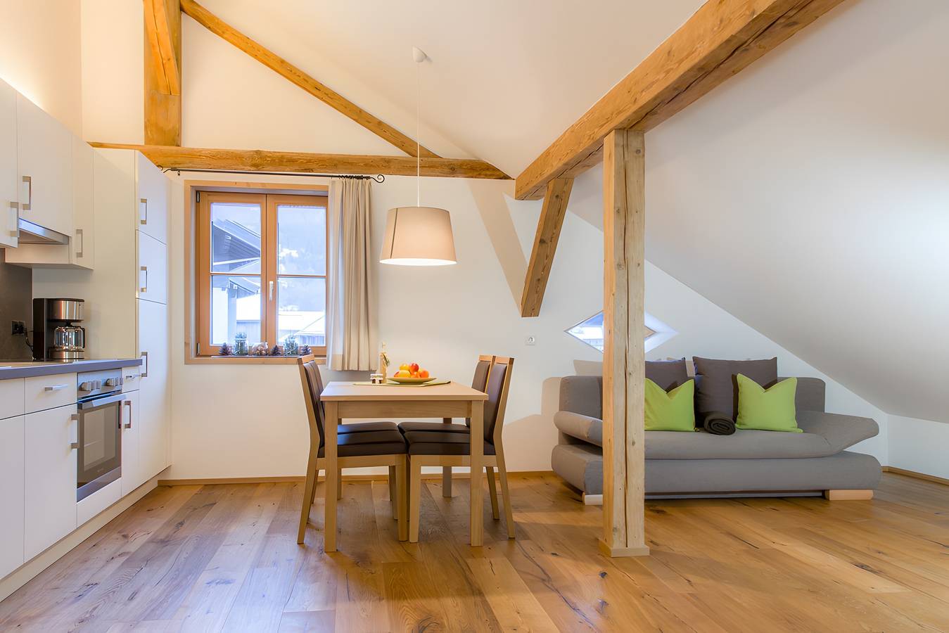 Entire apartment, Apartment 'Hangspitz' with Shared Garden and Wi-Fi in Mellau, Bregenz Forest