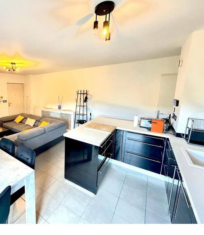 Gîte pour 6 personnes, avec terrasse dans Bowling Acropolis Nice - 2