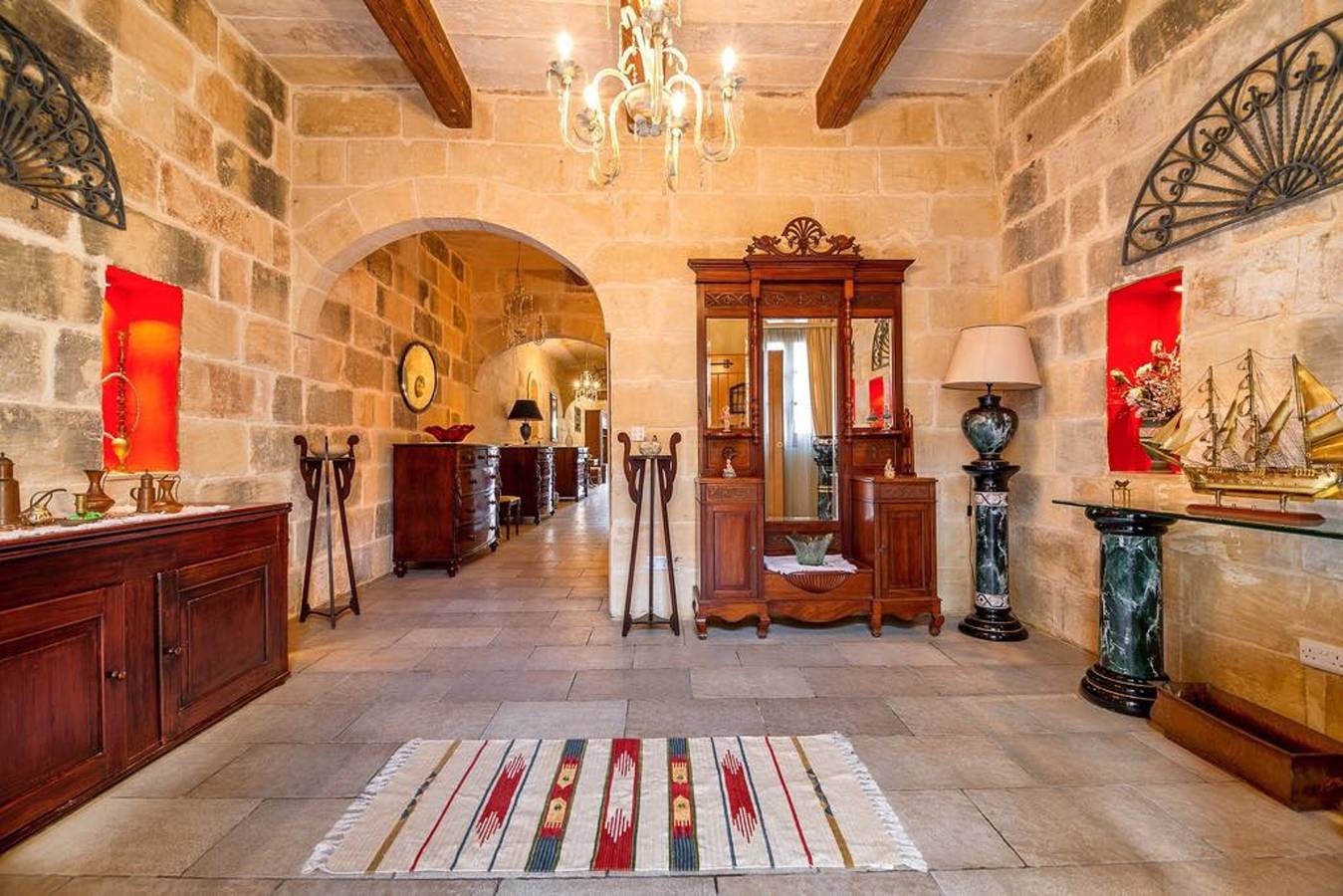 Eccezionale villa a In-Nadur con piscina privata. in Nadur, Gozo