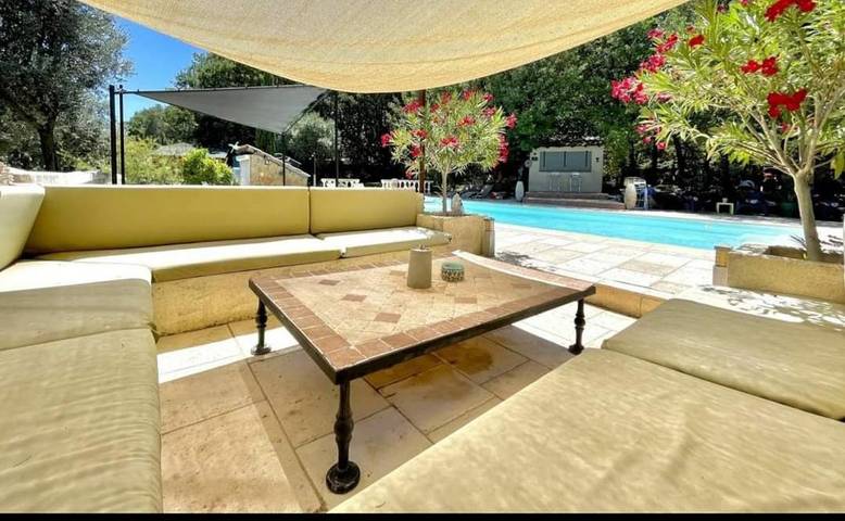 Chambre d’hôte pour 2 personnes, avec piscine ainsi que terrasse et jardin à Draguignan - 3