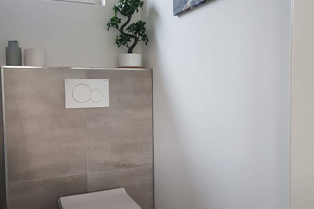 Traumhaftes Chalet mit Aussen-Whirlpool. Seid 2023 Neu: Aussen-Sauna!! in Gersfeld, Rhön-Hessen