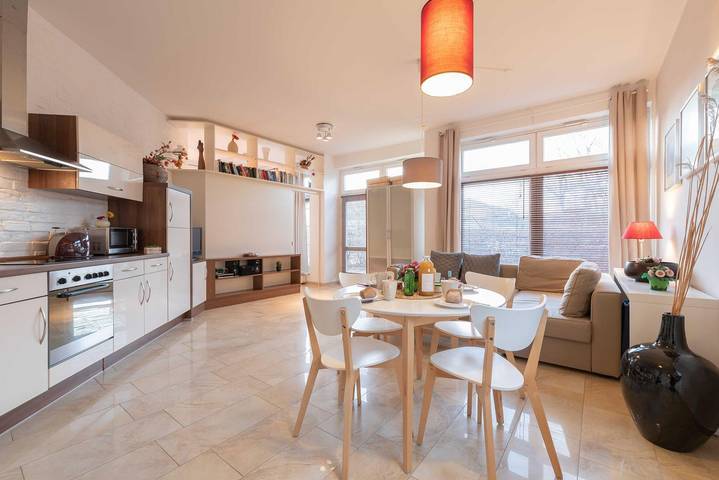 Ganze Wohnung, Seestraße 30 A  mit Terrasse und Gartenblick in Börgerende in Börgerende, Börgerende-Rethwisch