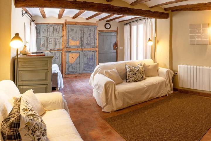 Casa rural para 10 personas, con balcón en Secastilla