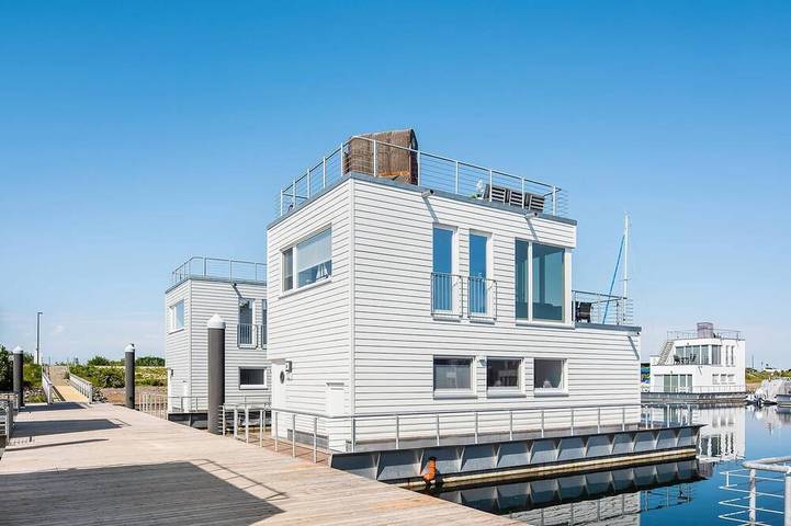 Hausboot für 4 Personen, mit Balkon und Sauna in Schlei