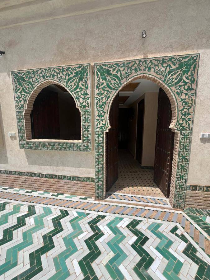 Gîte pour 4 personnes, avec jardin et piscine ainsi que terrasse et jacuzzi dans Madagh - 4