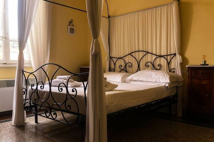 Ferienhaus für 19 Personen, mit Terrasse und Garten in Lucca