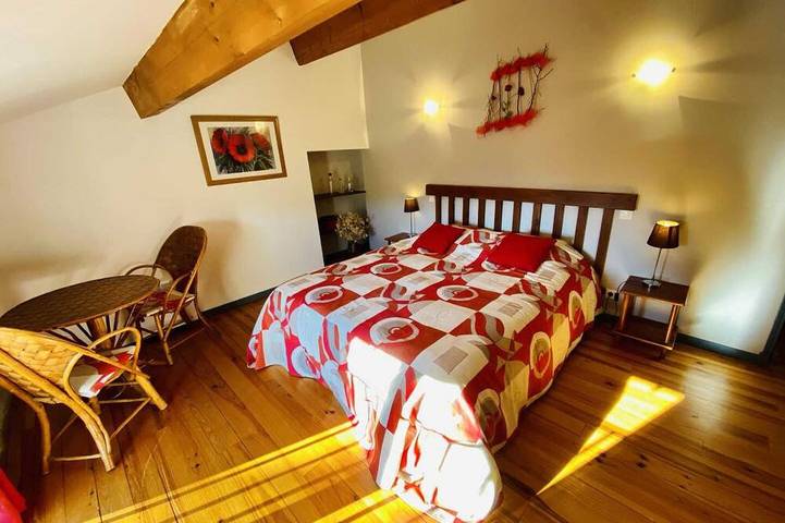 Location de vacances pour 10 personnes, avec jardin à Mailhac - 2