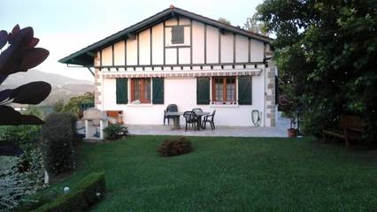 Gîte pour 3 personnes, avec terrasse en Pyrénées-Atlantiques