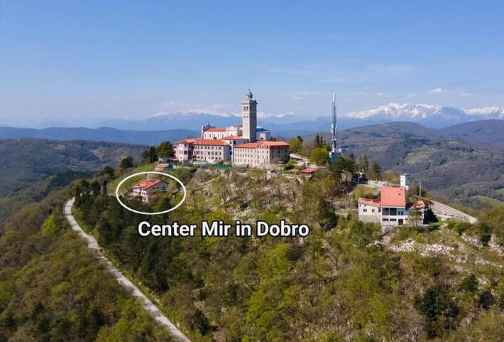 B&b per 5 persone, con Terrazza e Giardino nonché Panorama a Nova Gorica
