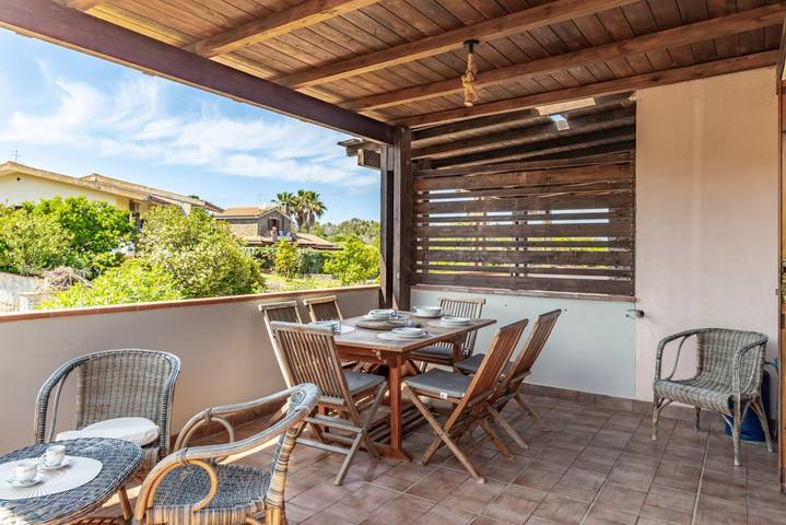 Appartamento per 4 persone, con terrazza e balcone/terrazza in Stintino