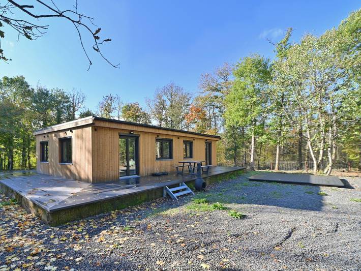 Gîte pour 6 personnes, avec Terrasse et Jacuzzi à Somme-Leuze