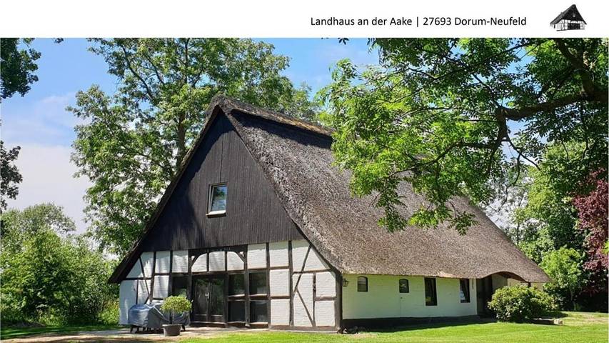 Ferienhaus für 8 Personen, mit Whirlpool und Terrasse sowie Garten und Sauna
