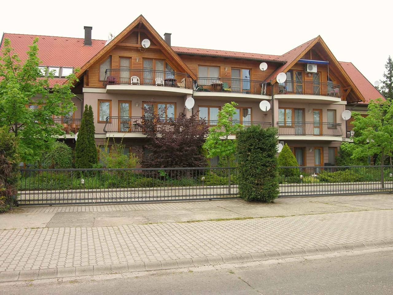 Cały apartament wypoczynkowy, Mieszkanie wakacyjne z pralką i zmywarką  in Balatonlelle, Południowe brzegi Balatonu
