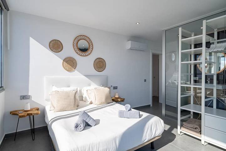 Sea La Vie by Buenavilla | Bright new 4-bedroom villa with private pool in Puerto del Carmen, Tías