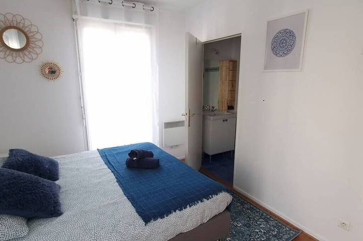 Ganze Wohnung, Le Royal Condo, 13 P, Wifi & Parking à Disneyland in Chessy, Seine-et-Marne