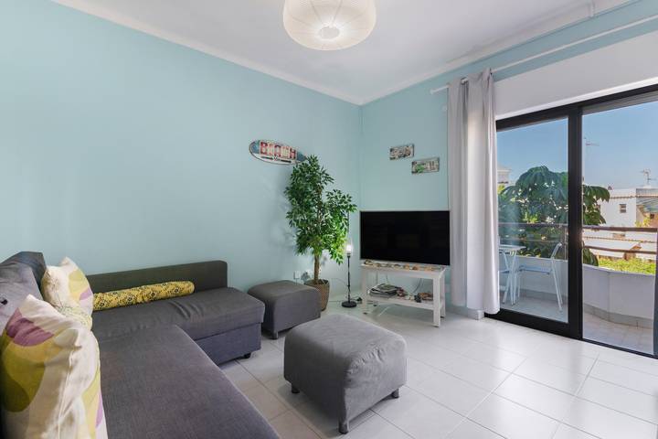 Holiday Home 'Mantamar Beach Ap' with Balcony, Wi-Fi and Air Conditioning in Manta Rota, Vila Nova de Cacela