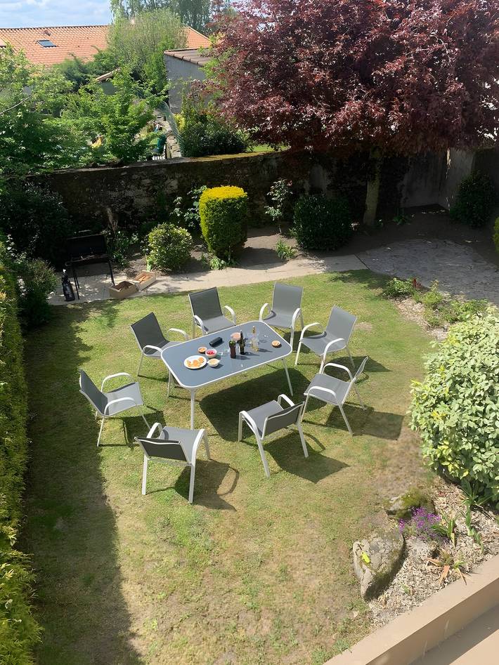 Location de vacances pour 14 personnes, avec jardin, adapté aux familles à Saint-Malô-du-Bois - 2