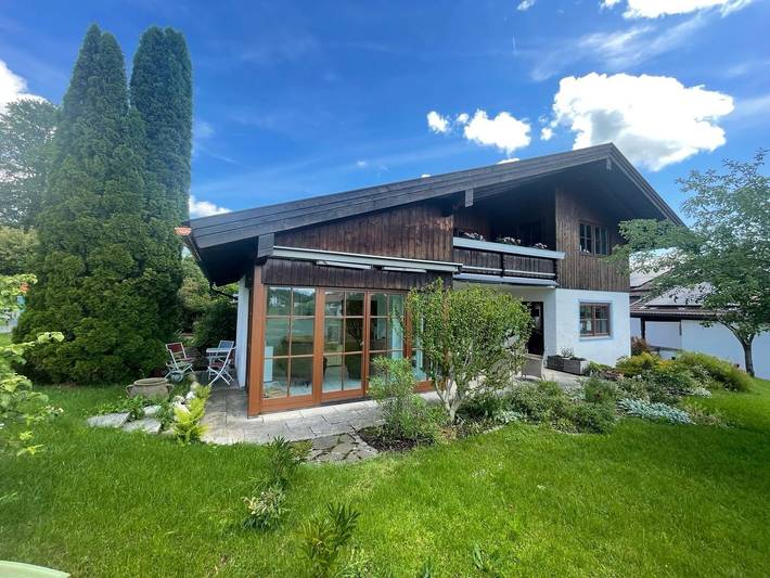 Ferienhaus für 6 Personen, mit Balkon und Terrasse sowie Garten in Eggstätt