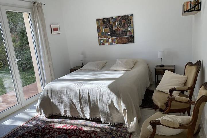 Location de vacances pour 4 personnes, avec terrasse et jardin à Meyreuil - 2