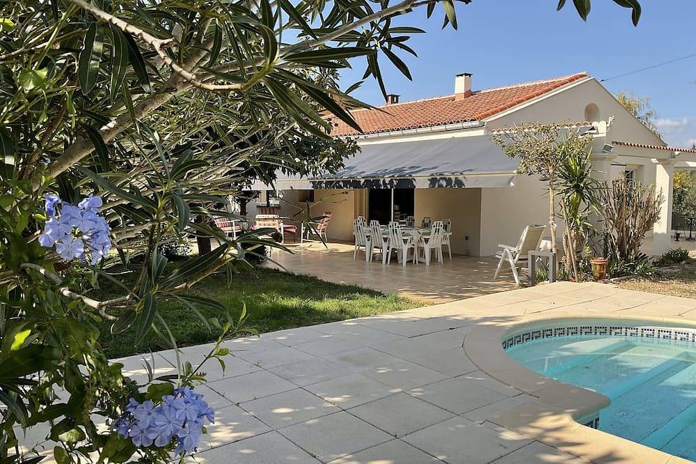 Superbe villa avec jardin et piscine privée in Générac, Côte méditerranéenne (France)