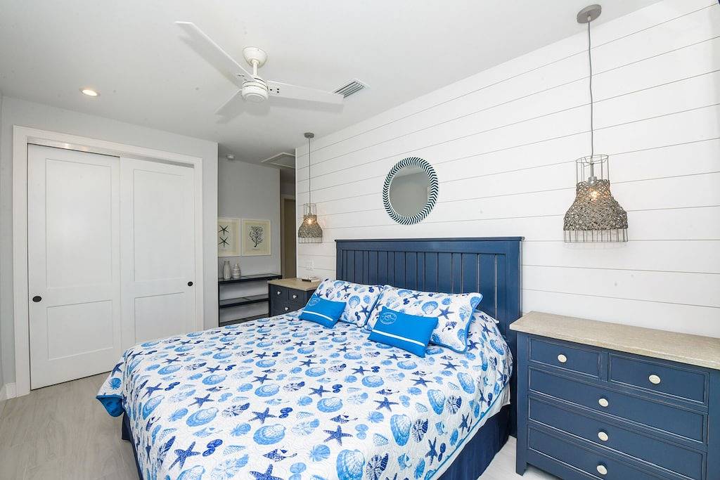 Aqua Paradise - Sieben Schlafzimmer Haus, Schläft 18 in Bradenton Beach, Anna Maria Island