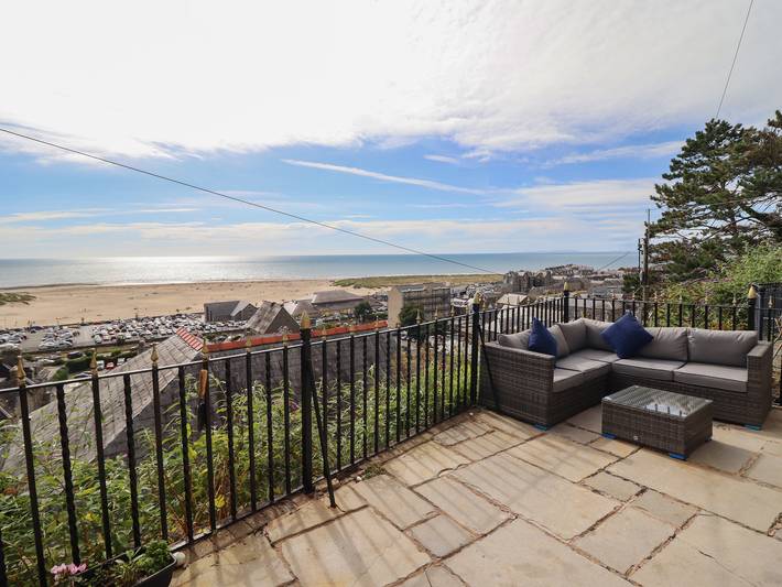 Holiday home for 8 people, with Terrace in Barmouth