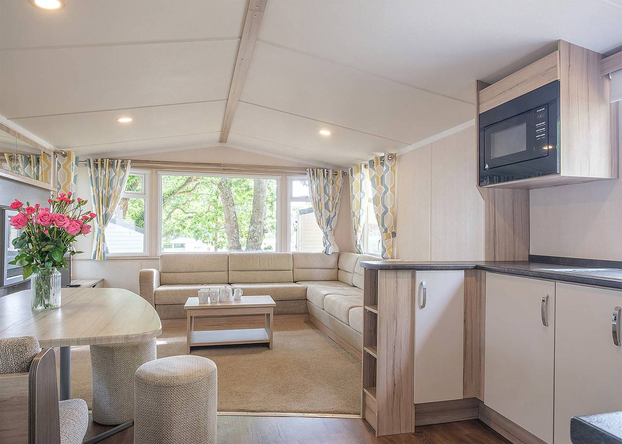 Silver 2 Bedroom Caravan, Sleeps 6 in Calbourne, Isla de Wight