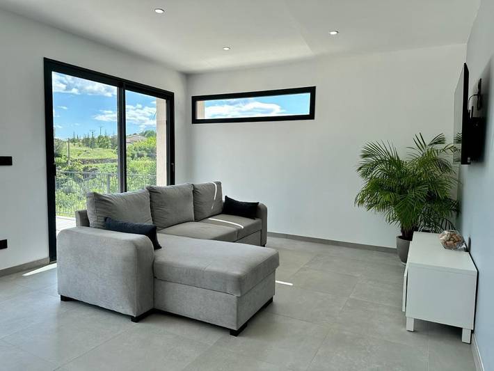 Location de vacances pour 8 personnes, avec jardin ainsi que terrasse et vue à Lachapelle-sous-Aubenas - 4