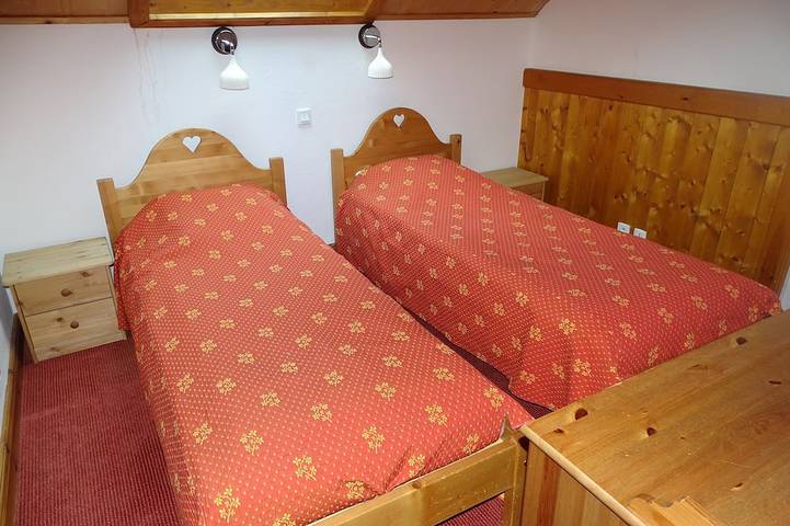 Gîte pour 12 personnes, avec balcon et sauna à Oz - 3