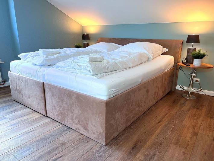 Ganze Wohnung, Villa Mila Fewo Og mit Sauna, 2 Zimmern und kostenlosem Parkplatz in Hafen Büsum, Büsum