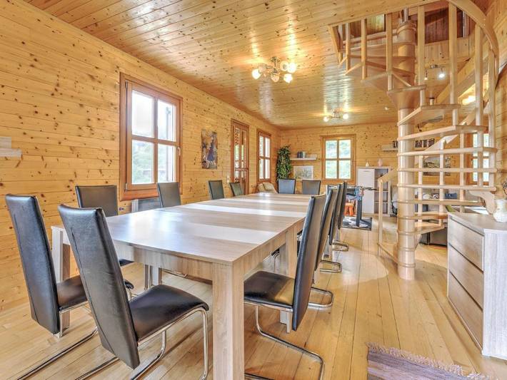 Ferienwohnung für 8 Personen, mit Terrasse und Garten