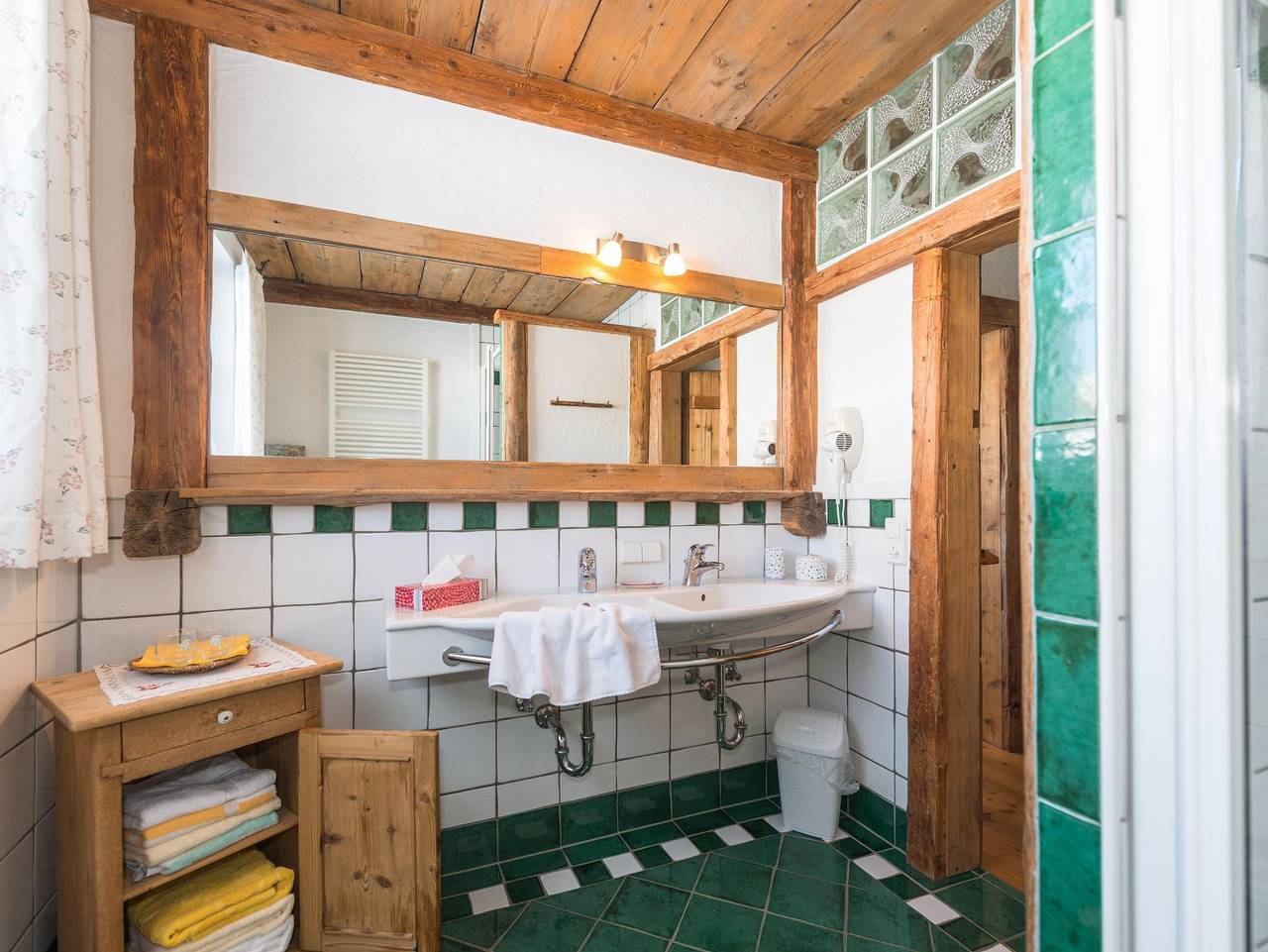 Ganze Ferienwohnung, **** Landhaus Bergrast - Apartment Typ B Studio 32 m² in Ramsau am Dachstein, Schladming-Dachstein