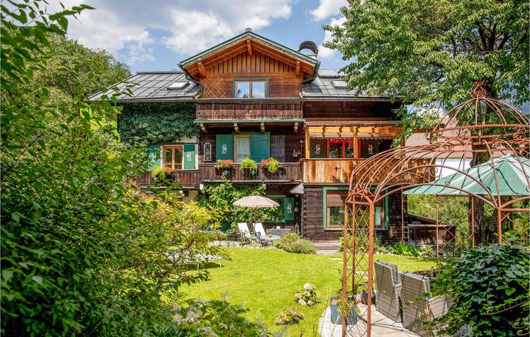 Gîte pour 5 personnes, avec Terrasse et Jardin à Werfen