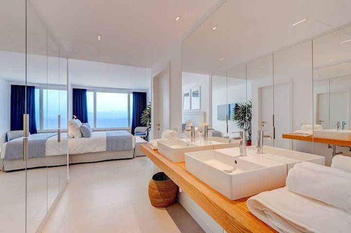 Appartement entier, Amazing Luxury Duplex at Los Gigantes With Private Pool and Exellent sea Views in Playa de los Guíos, Santiago del Teide