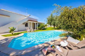 Villa for 10 Guests in Santa Croce Camerina, Ragusa Province, Picture 2