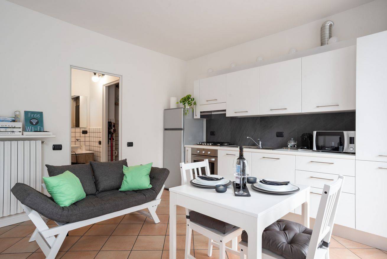 Ganze Wohnung, Ferienwohnung für 2 Personen mit Garten in Ossuccio, Gemeinde Tremezzina