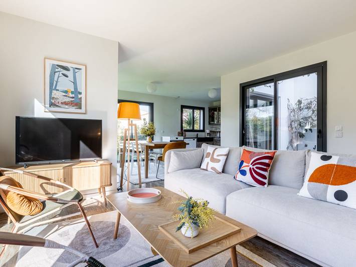 Location de vacances pour 8 personnes, avec jardin dans Petite Plage Saint Trojan Les Bains - 2