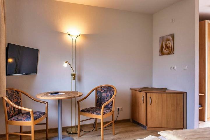Ferienpark für 3 Personen, mit Sauna und Pool sowie Terrasse am Plauer See