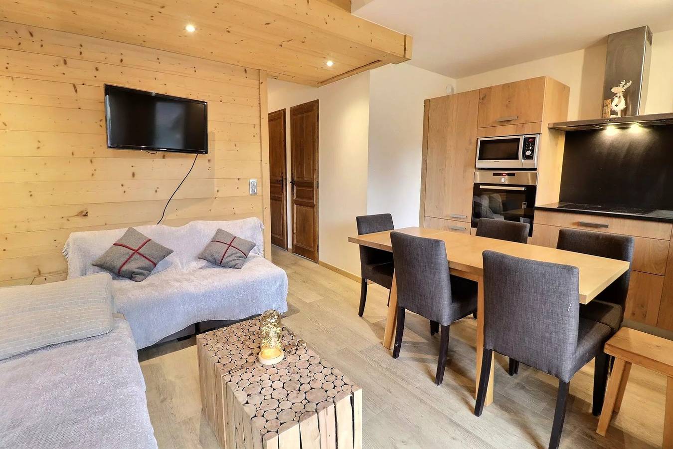 Entire apartment, Superbe 4 Parts Duplex - Completely Renovated in Méribel-Mottaret, Les Allues